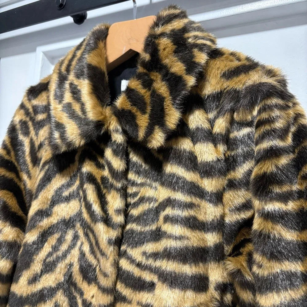 H&M Brown & Tan Tiger Animal Pattern Faux Fur Coat Size XS - Picture 3 of 12
